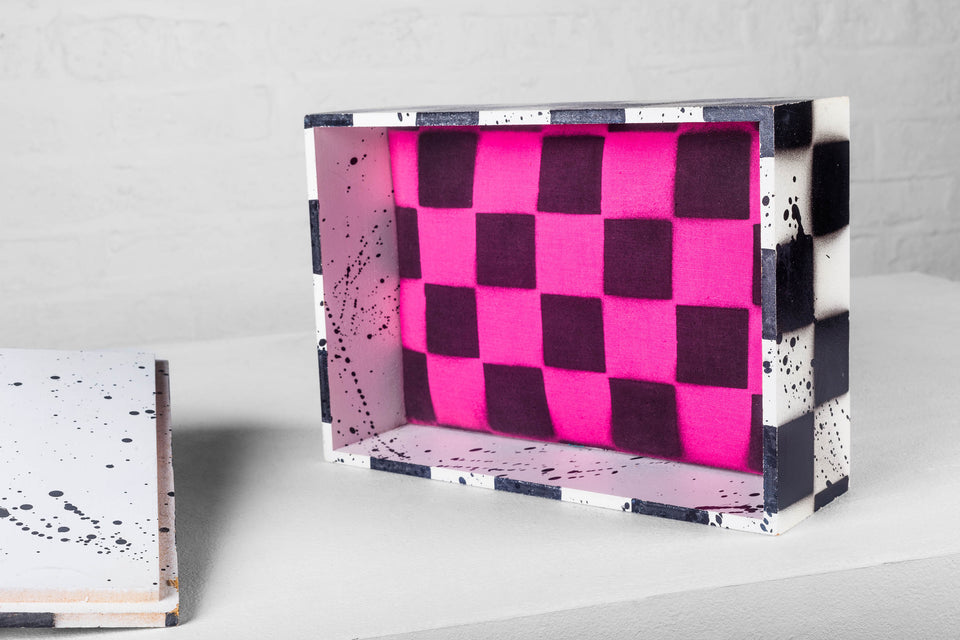 Large 80s Lacquered Box by Hollis Fingold, Checkerboard & Neon Pink, Signed USA