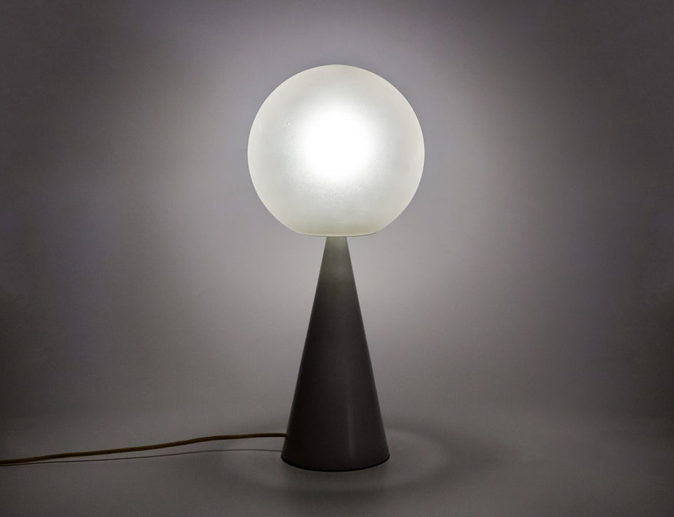 Table lamp Bilia designed in 1931 by Gio Ponti (1891-1979) and manufactured by Fontana Arte in 1967, Italy.