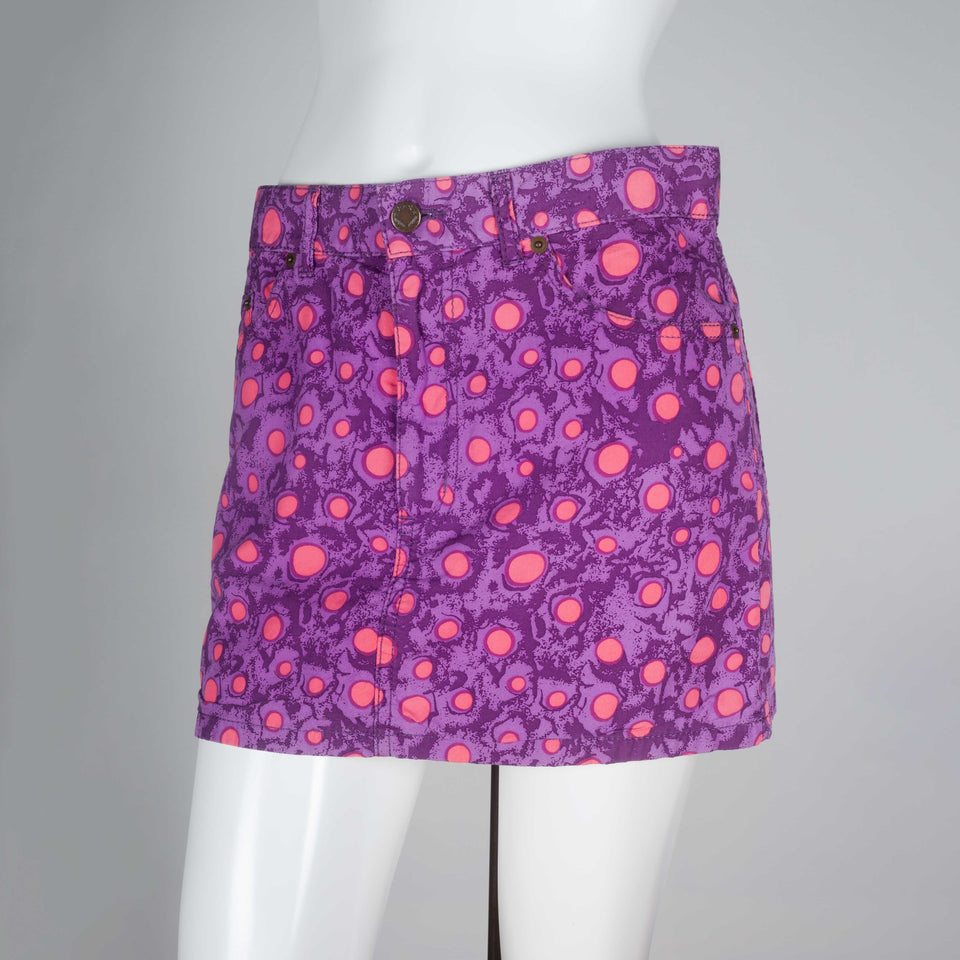 Comme des Garçons Tao 2009 cotton mini skirt in two shades of purple and playful, bright pink circles motif. 